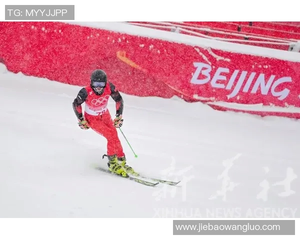 高山滑雪回转赛最新排名揭晓选手表现与成绩分析 高山滑雪回转赛最新排名揭晓选手表现与成绩分析