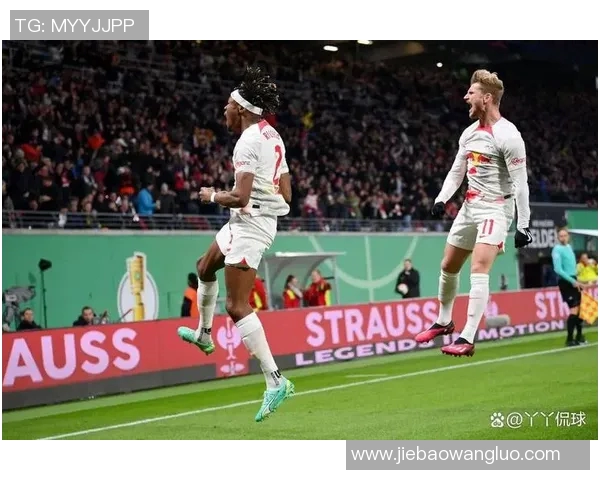 汉诺威惊险战胜奥格斯堡,取得关键胜利! 汉诺威惊险战胜奥格斯堡,取得关键胜利!